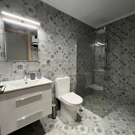 Casa Plati 1 - Modern Escape With Pool & Garden *